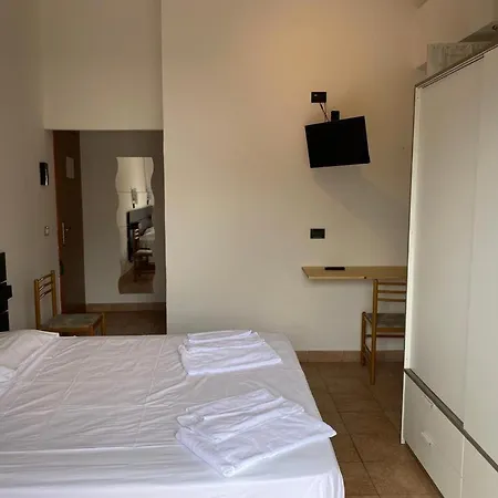 Nuovo Metropol Hotel *