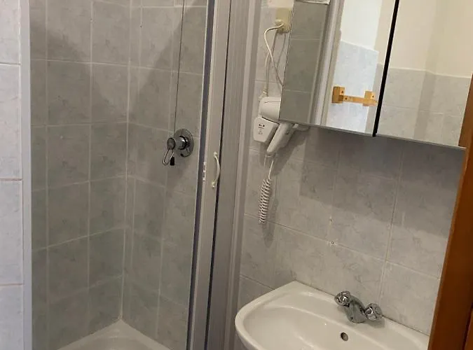 Nuovo Metropol Hotel *