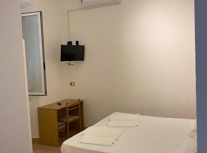 Nuovo Metropol Hotel *